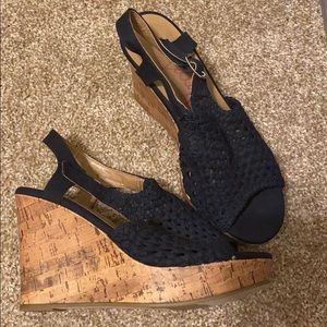 Jellypop Navy Wedge size 7. Never worn.